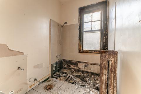 1023 E 45th St, Chicago, IL 60653 photo 9