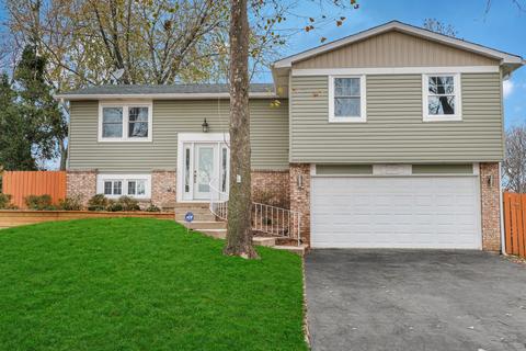 104 Thackeray Dr, Bolingbrook, IL 60440 photo 1