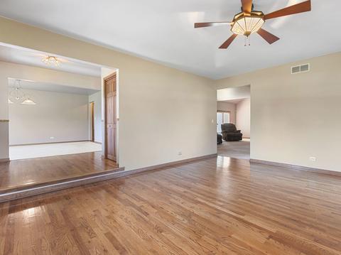 39 W450 Abilene Trl, Elgin, IL 60123 photo 4