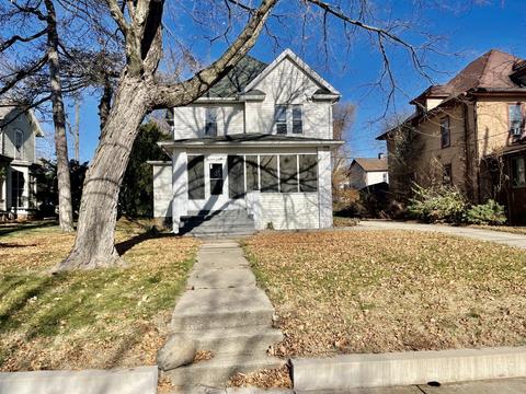1611 2nd St, Peru, IL 61354