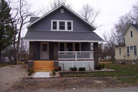 265 E Franklin St, Bement, IL 61813 photo 1