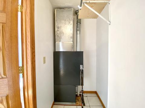 327 E John St, Forrest, IL 61741 photo 27