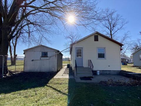327 E John St, Forrest, IL 61741 photo 35