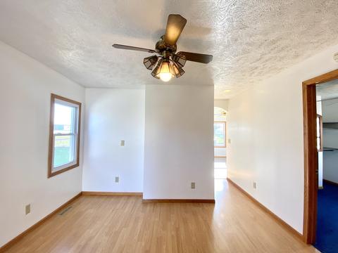 327 E John St, Forrest, IL 61741 photo 18