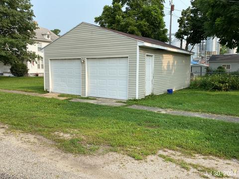 110 S Main St, Arrowsmith, IL 61722 photo 14