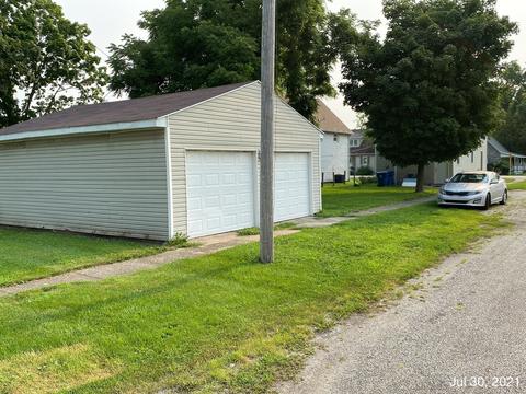 110 S Main St, Arrowsmith, IL 61722 photo 17