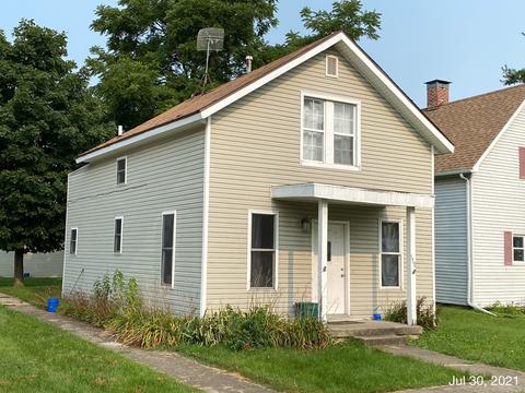 110 S Main St, Arrowsmith, IL 61722 photo 6