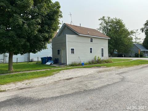 110 S Main St, Arrowsmith, IL 61722 photo 10