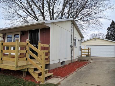 613 Cushing St, Dixon, IL 61021 photo 2