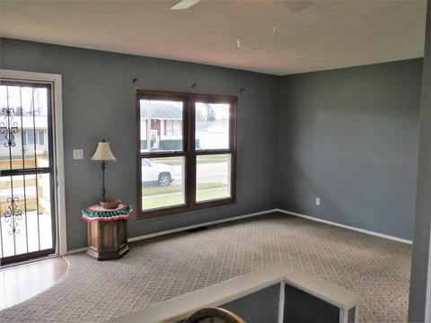 613 Cushing St, Dixon, IL 61021 photo 6