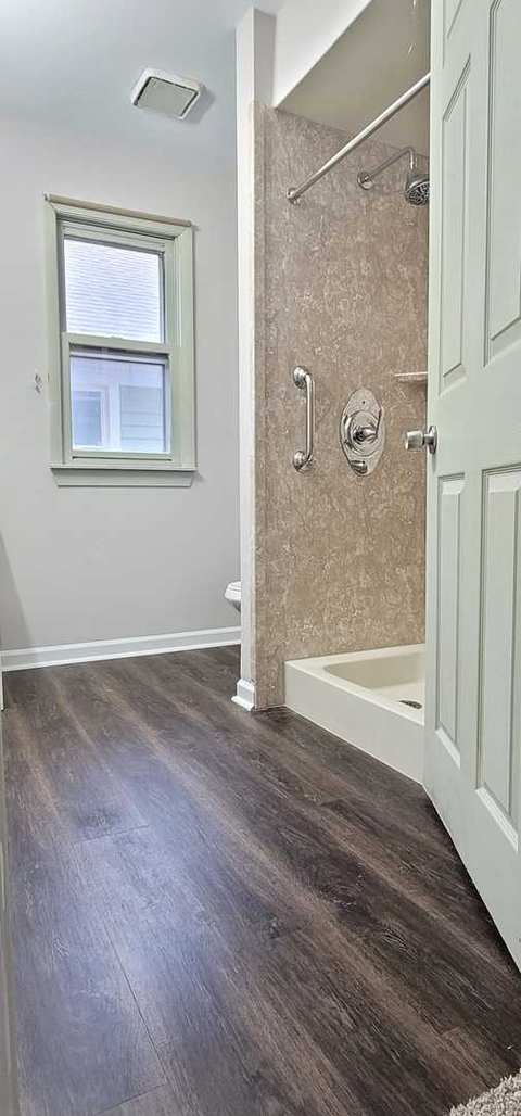 439 Bangs St, Aurora, IL 60505 photo 15