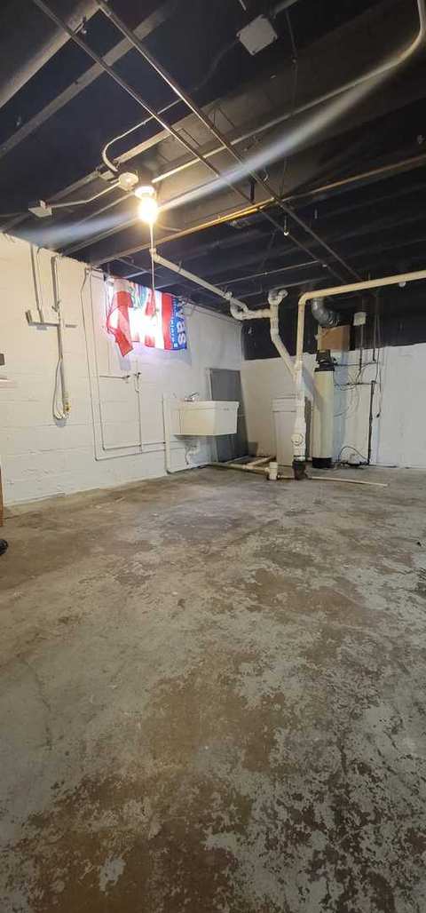 439 Bangs St, Aurora, IL 60505 photo 24