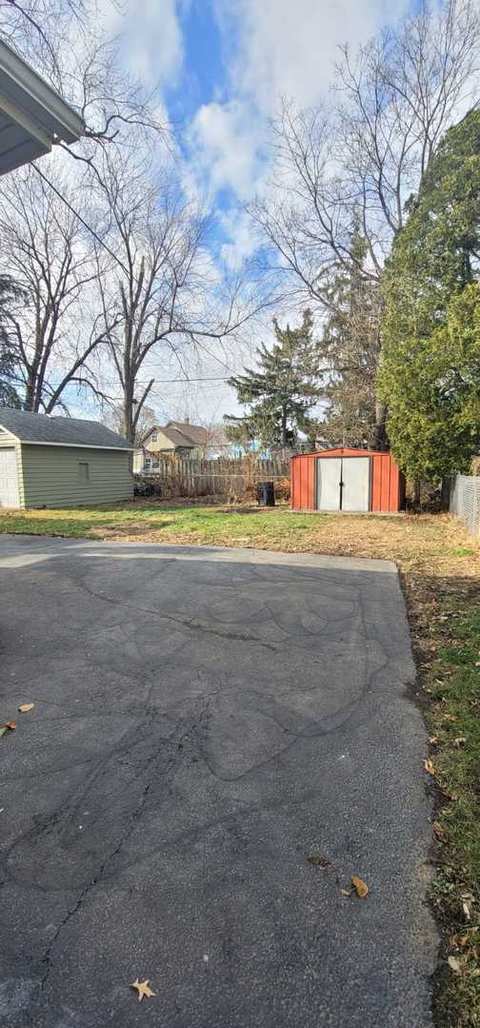 439 Bangs St, Aurora, IL 60505 photo 29