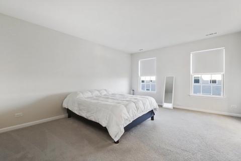 23 Nicholas Dr E, Des Plaines, IL 60016 photo 18