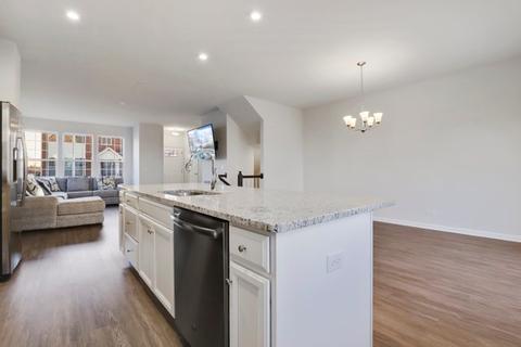 23 Nicholas Dr E, Des Plaines, IL 60016 photo 14