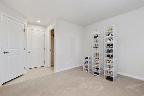 23 Nicholas Dr E, Des Plaines, IL 60016 photo 30