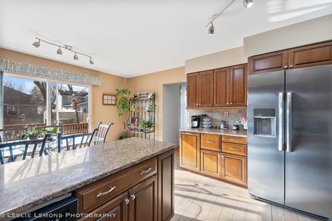 745 Gregor Ln, Wheeling, IL 60090 photo 10