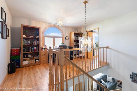 745 Gregor Ln, Wheeling, IL 60090 photo 15