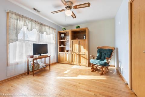 745 Gregor Ln, Wheeling, IL 60090 photo 21