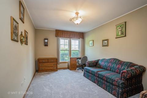 558 Philip Dr, Bartlett, IL 60103 photo 8