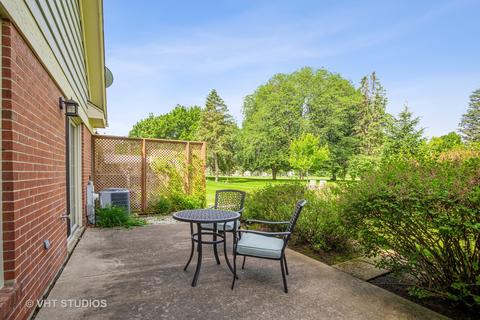 558 Philip Dr, Bartlett, IL 60103 photo 9