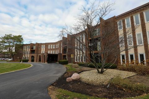 1575 Sandpebble Dr #110, Wheeling, IL 60090 photo 1