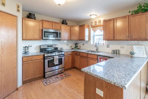 7313 Fordham Ln, Plainfield, IL 60586 photo 10