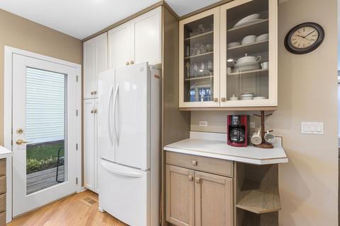 1003 W Main St, Cary, IL 60013 photo 9