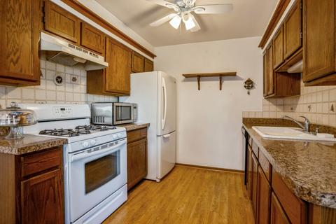 323 Mulberry Ct #A1, Bartlett, IL 60103 photo 4