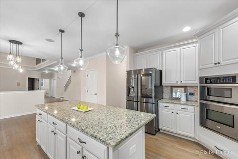 3684 Open Pkwy, Elgin, IL 60124 photo 17