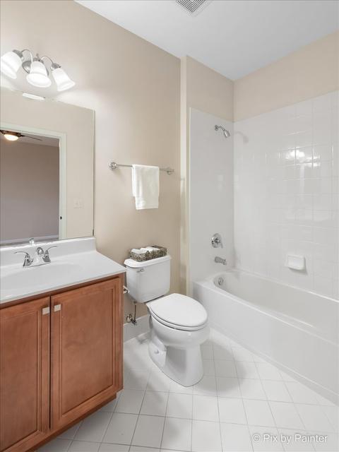 3684 Open Pkwy, Elgin, IL 60124 photo 12