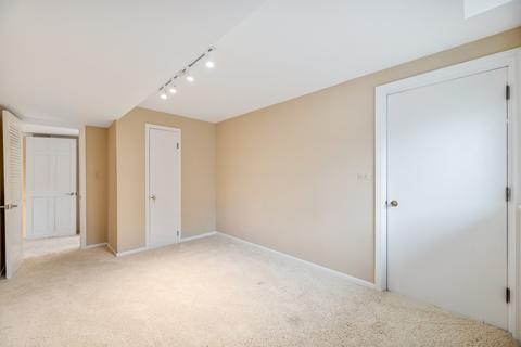 3231 Maple Leaf Dr, Glenview, IL 60026 photo 21