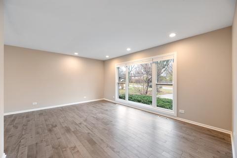 3231 Maple Leaf Dr, Glenview, IL 60026 photo 7