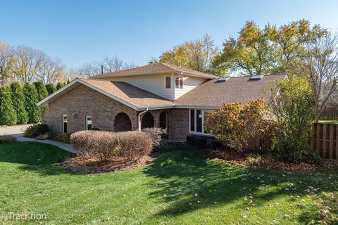 16 W760 87th St, Willowbrook, IL 60527 photo 1