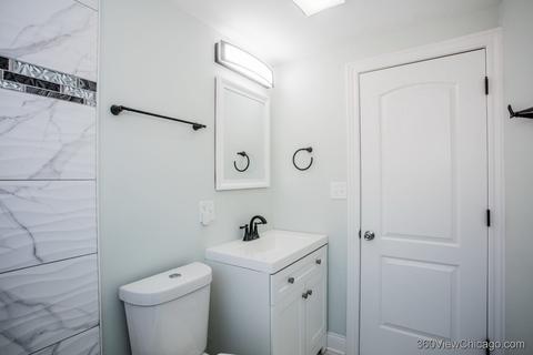 1051 E 90th St, Chicago, IL 60619 photo 25