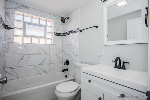 1051 E 90th St, Chicago, IL 60619 photo 23