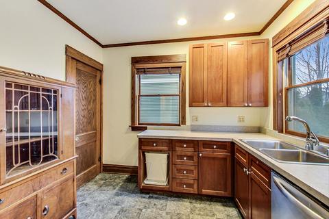 4052 N Lawler Ave, Chicago, IL 60641 photo 12
