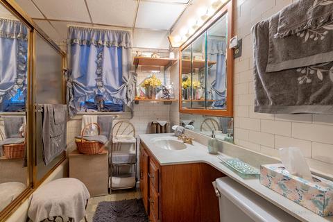 7947 S Champlain Ave, Chicago, IL 60619 photo 15