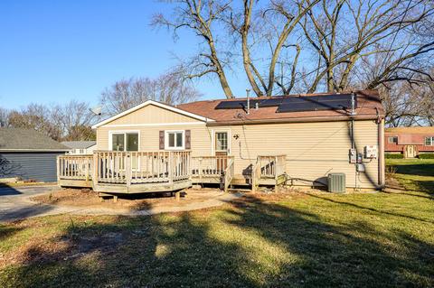 1217 Goodview Ave, Johnsburg, IL 60051 photo 9
