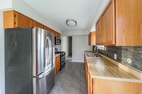1217 Goodview Ave, Johnsburg, IL 60051 photo 2