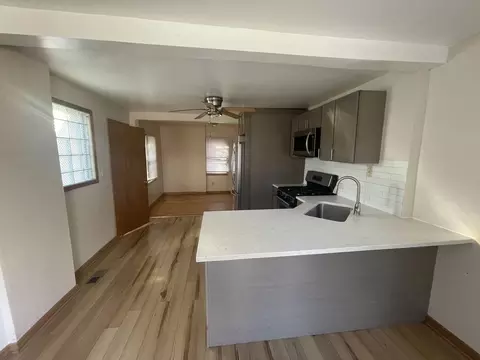 9844 S Charles St, Chicago, IL 60643 photo 9