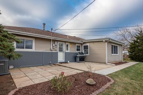 560 Lincoln Dr, Hoffman Estates, IL 60169 photo 33