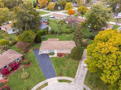 560 Lincoln Dr, Hoffman Estates, IL 60169 photo 35
