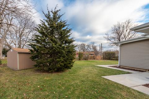 560 Lincoln Dr, Hoffman Estates, IL 60169 photo 28