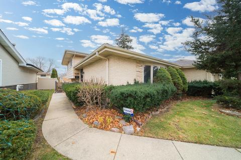 1443 Phoenix Dr, Des Plaines, IL 60018 photo 2