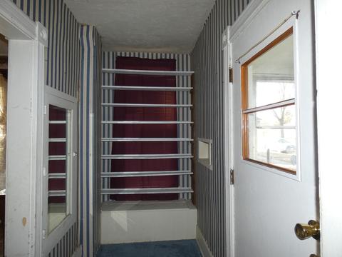 858 S 5th Ave, Kankakee, IL 60901 photo 3