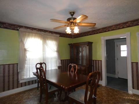 858 S 5th Ave, Kankakee, IL 60901 photo 4