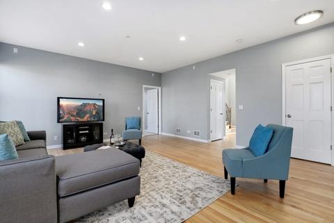 1332 Caribou Ln, Hoffman Estates, IL 60192 photo 4