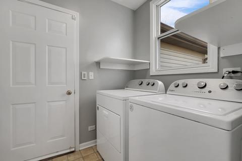 1332 Caribou Ln, Hoffman Estates, IL 60192 photo 20