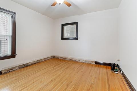 556 E 12th St, Lockport, IL 60441 photo 9